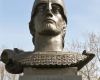 Памятник Александру Невскому и Поклонный крест